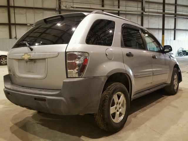 2CNDL13F156149932 - 2005 CHEVROLET EQUINOX LS SILVER photo 4