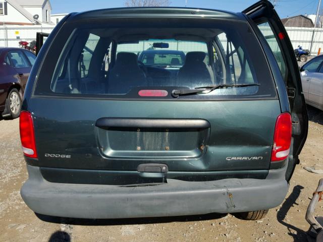 2B4FP25B6YR607496 - 2000 DODGE CARAVAN GREEN photo 9