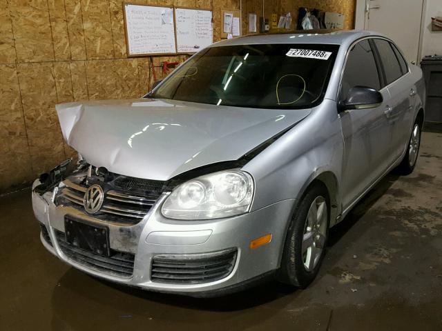 3VWRM71K98M052866 - 2008 VOLKSWAGEN JETTA SE SILVER photo 2