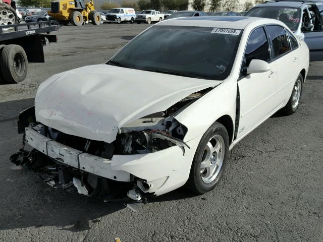 2G1WD58C769159762 - 2006 CHEVROLET IMPALA SUP WHITE photo 2