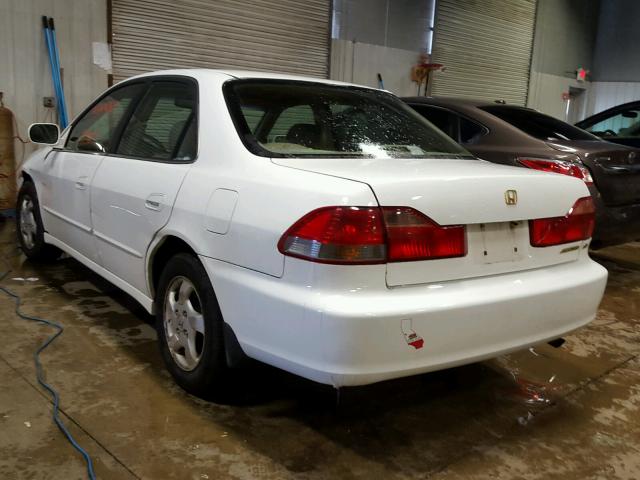 1HGCG5652XA004632 - 1999 HONDA ACCORD EX WHITE photo 3