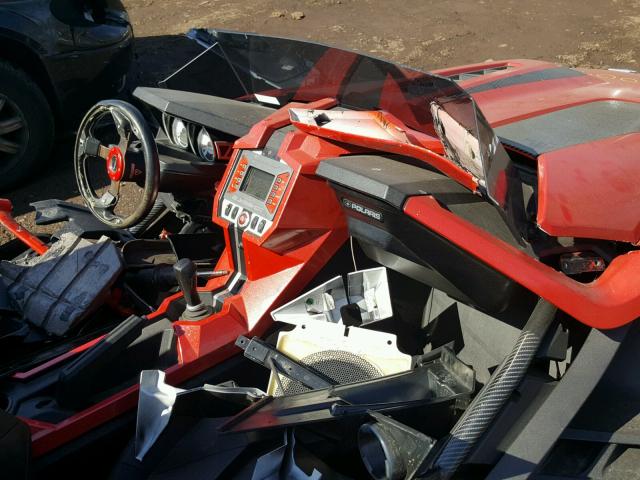 57XAAPFA4G7114795 - 2016 POLARIS SLINGSHOT RED photo 5