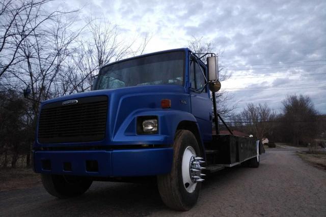 1FV6HJAA4YHB33302 - 2000 FREIGHTLINER MEDIUM CON BLUE photo 2