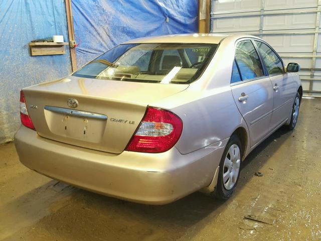 4T1BE32K52U056775 - 2002 TOYOTA CAMRY LE BEIGE photo 4