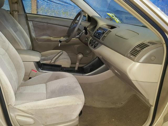 4T1BE32K52U056775 - 2002 TOYOTA CAMRY LE BEIGE photo 5