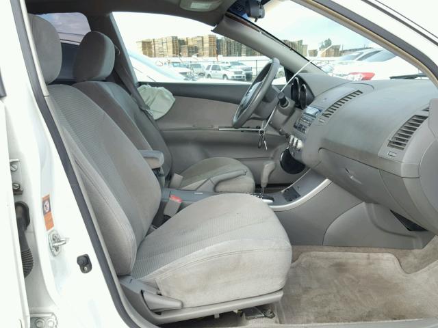 1N4AL11E75C275727 - 2005 NISSAN ALTIMA S WHITE photo 5