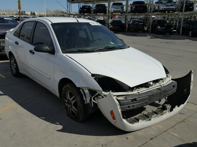 1FAFP3434YW285389 - 2000 FORD FOCUS SE WHITE photo 1