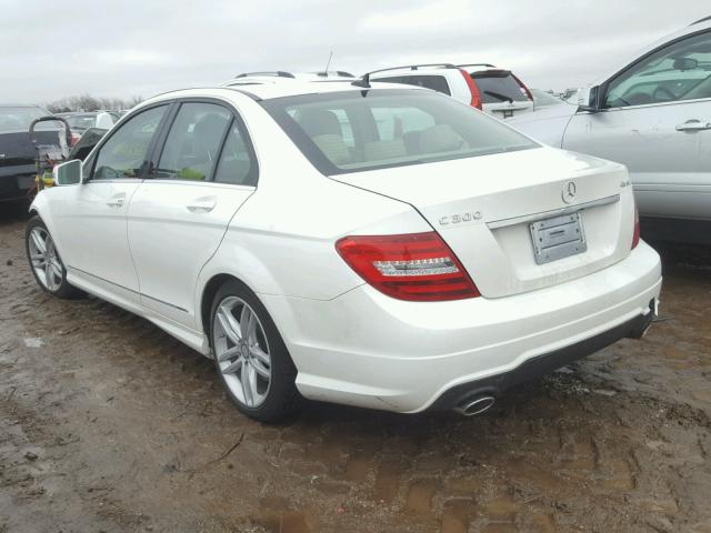 WDDGF8AB7EA896705 - 2014 MERCEDES-BENZ C 300 4MAT WHITE photo 3