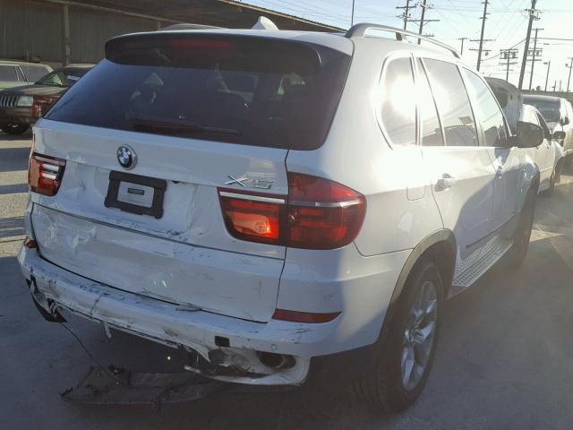 5UXZV4C58D0B12561 - 2013 BMW X5 XDRIVE3 WHITE photo 4