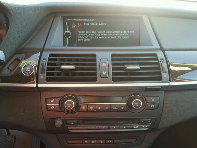 5UXZV4C58D0B12561 - 2013 BMW X5 XDRIVE3 WHITE photo 9