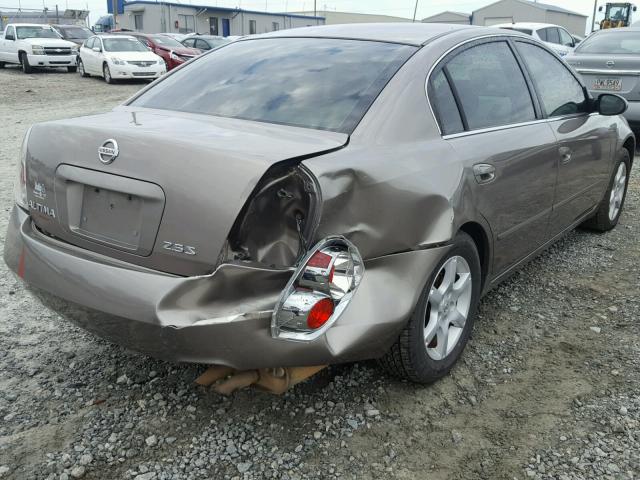 1N4AL11D75C211842 - 2005 NISSAN ALTIMA S BEIGE photo 4