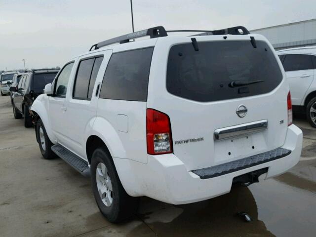 5N1AR18W95C720083 - 2005 NISSAN PATHFINDER WHITE photo 3