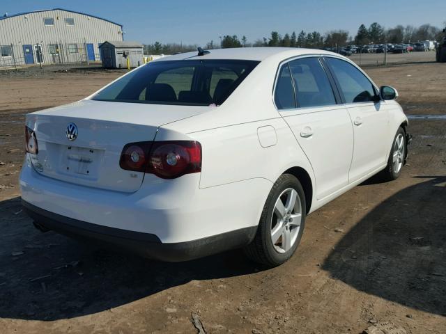 3VWRZ71K39M123790 - 2009 VOLKSWAGEN JETTA SE WHITE photo 4