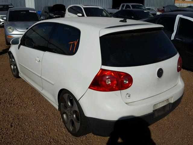 WVWFV71K59W112243 - 2009 VOLKSWAGEN GTI WHITE photo 3