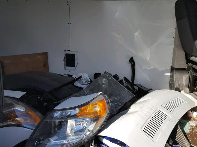 3C6TRVAG0HE508135 - 2017 RAM PROMASTER WHITE photo 6