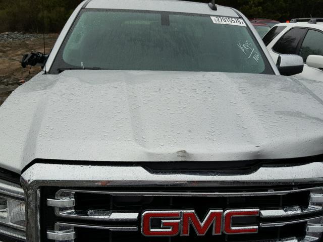 3GTU2NEC5HG208443 - 2017 GMC SIERRA K15 SILVER photo 7