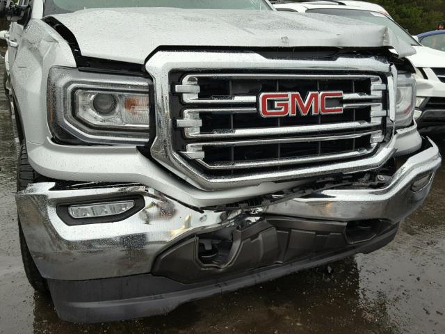 3GTU2NEC5HG208443 - 2017 GMC SIERRA K15 SILVER photo 9