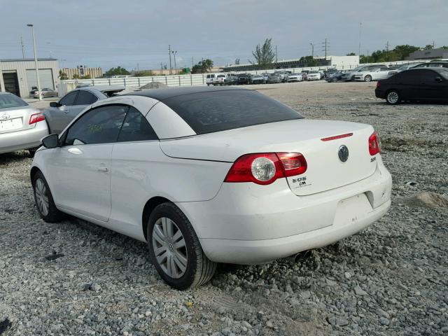 WVWBA71F19V020503 - 2009 VOLKSWAGEN EOS TURBO WHITE photo 3