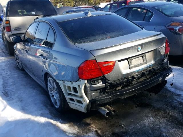 WBAPH73569E125752 - 2009 BMW 328 I GRAY photo 3