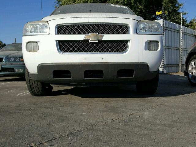 1GNDV23138D169458 - 2008 CHEVROLET UPLANDER L WHITE photo 9