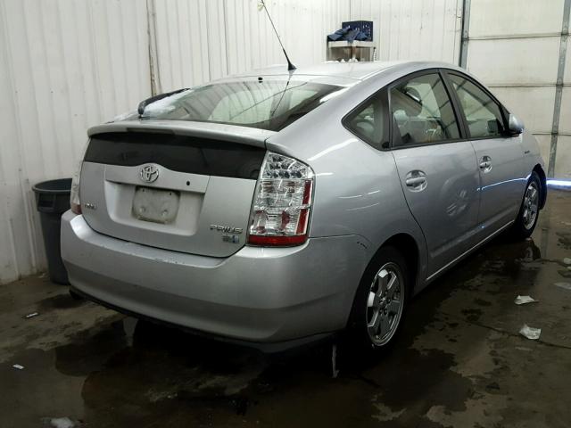 JTDKB20UX77566699 - 2007 TOYOTA PRIUS SILVER photo 4