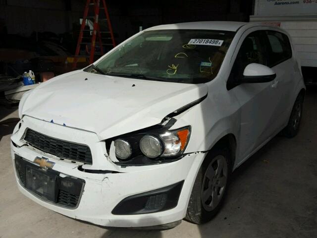 1G1JA6SH2E4206985 - 2014 CHEVROLET SONIC LS Սպիտակ լուսանկար 2
