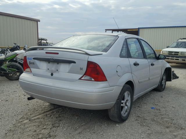 1FAFP34331W330540 - 2001 FORD FOCUS SE SILVER photo 4