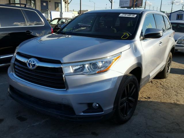 5TDZKRFHXGS175043 - 2016 TOYOTA HIGHLANDER SILVER photo 2