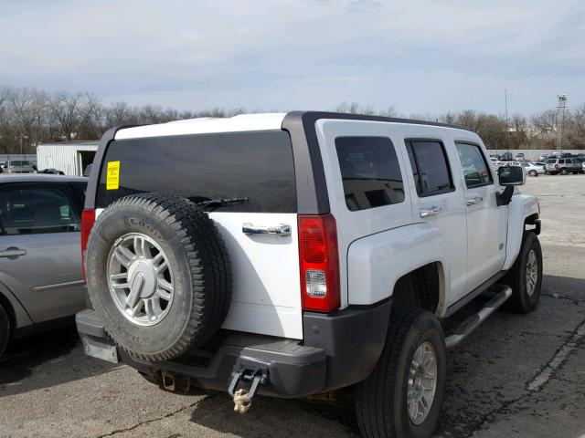 5GTDN13E778190027 - 2007 HUMMER H3 WHITE photo 4