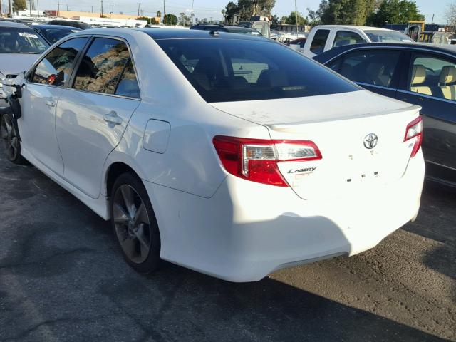 4T1BF1FK3CU629850 - 2012 TOYOTA CAMRY BASE WHITE photo 3