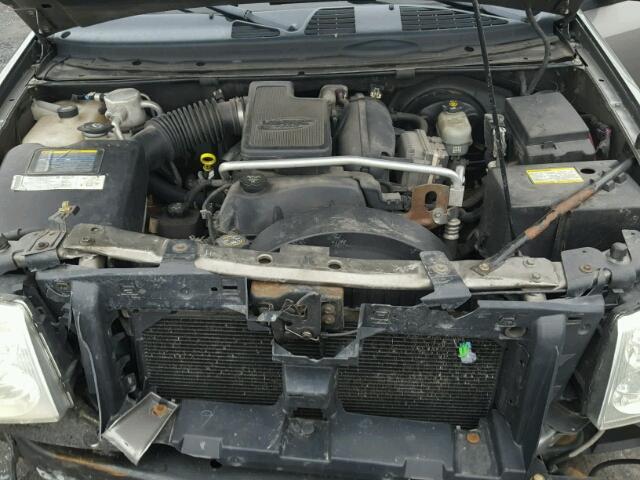 1GKET16S756112718 - 2005 GMC ENVOY XL GRAY photo 7