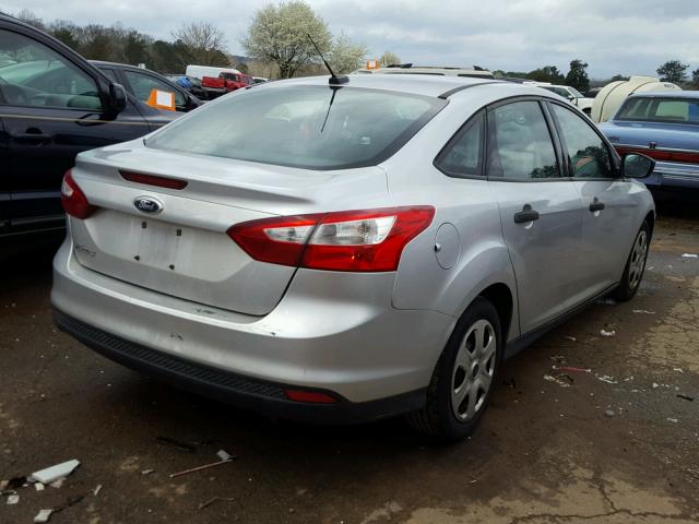 1FAHP3E24CL288110 - 2012 FORD FOCUS S SILVER photo 4