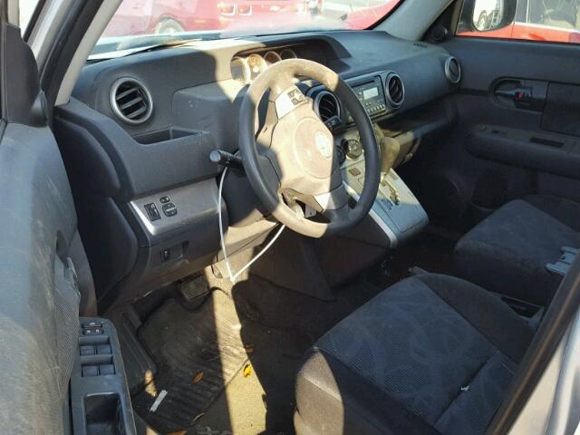 JTLZE4FEXCJ029821 - 2012 TOYOTA SCION XB SILVER photo 9