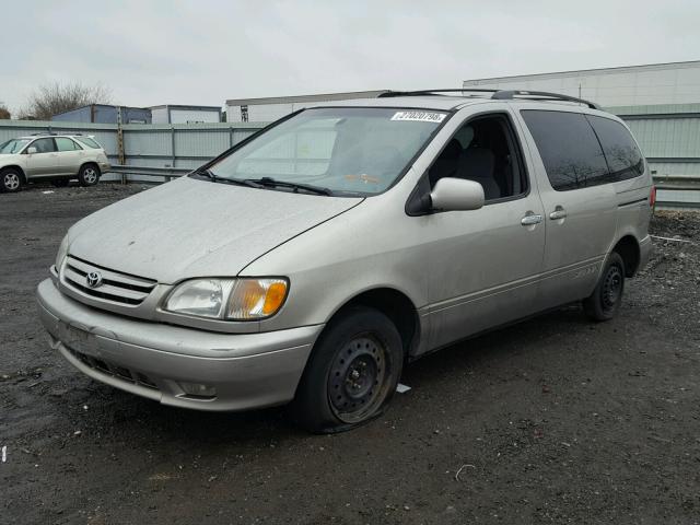 4T3ZF13C03U552406 - 2003 TOYOTA SIENNA LE GRAY photo 2