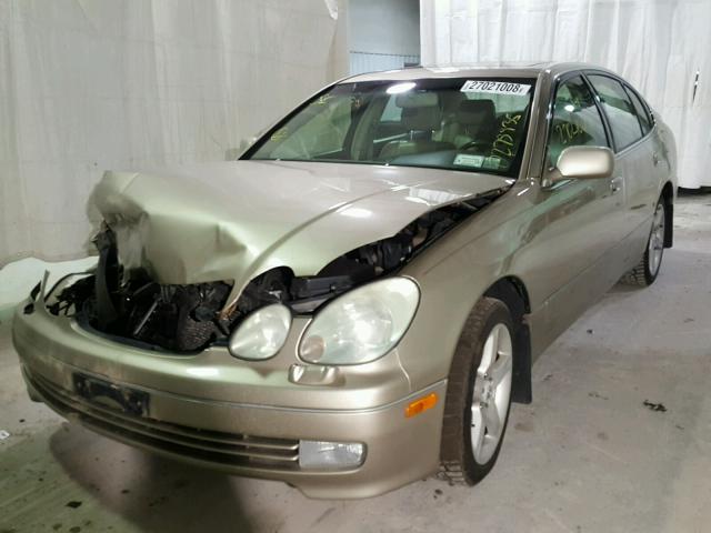 JT8BL69S810002005 - 2001 LEXUS GS 430 TAN photo 2