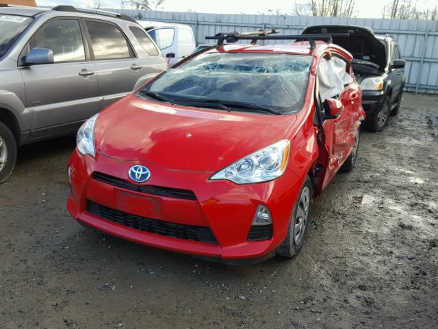 JTDKDTB34D1546841 - 2013 TOYOTA PRIUS C RED photo 2