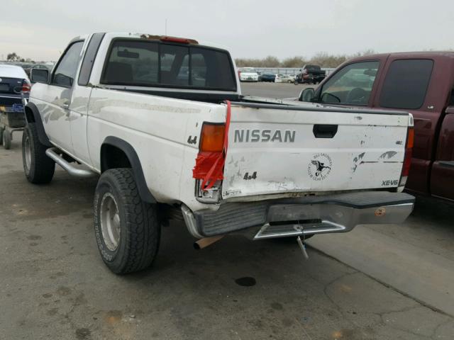 1N6HD16Y5SC346117 - 1995 NISSAN TRUCK KING WHITE photo 3