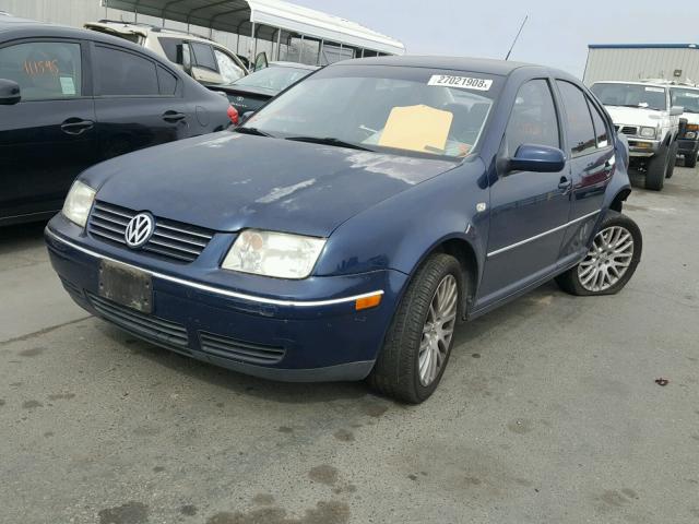 3VWVH69MX4M110299 - 2004 VOLKSWAGEN JETTA GLI BLUE photo 2