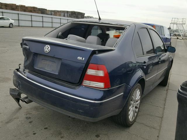 3VWVH69MX4M110299 - 2004 VOLKSWAGEN JETTA GLI BLUE photo 4