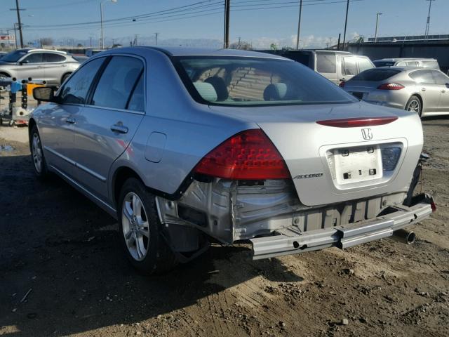 1HGCM56307A065825 - 2007 HONDA ACCORD SE SILVER photo 3