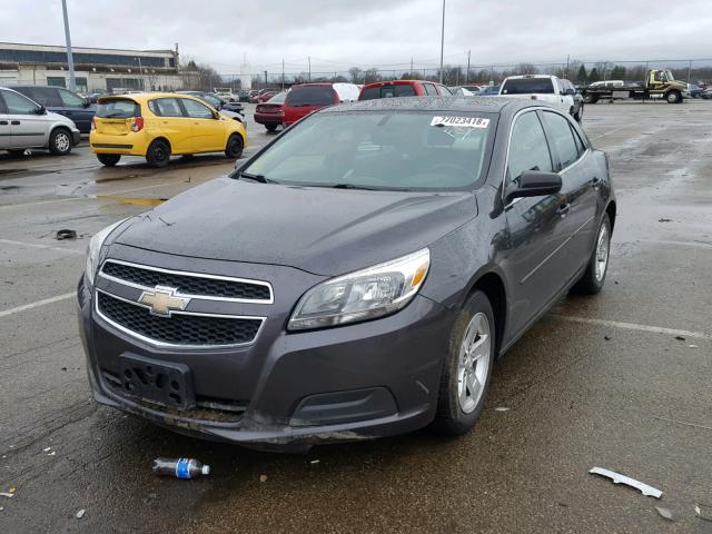 1G11B5SA0DF296747 - 2013 CHEVROLET MALIBU LS ნაცრისფერი ფოტო 2