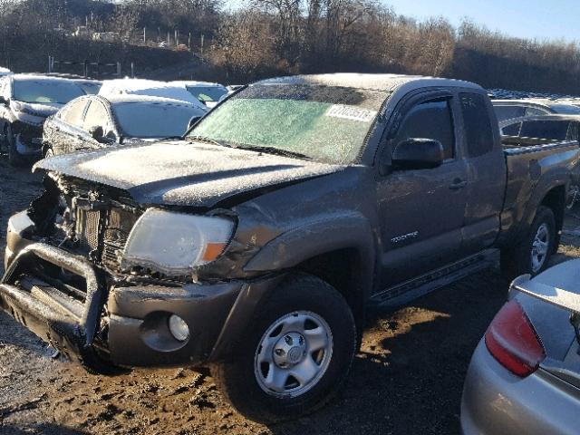 5TFUU4EN7BX015803 - 2011 TOYOTA TACOMA ACC GOLD photo 2