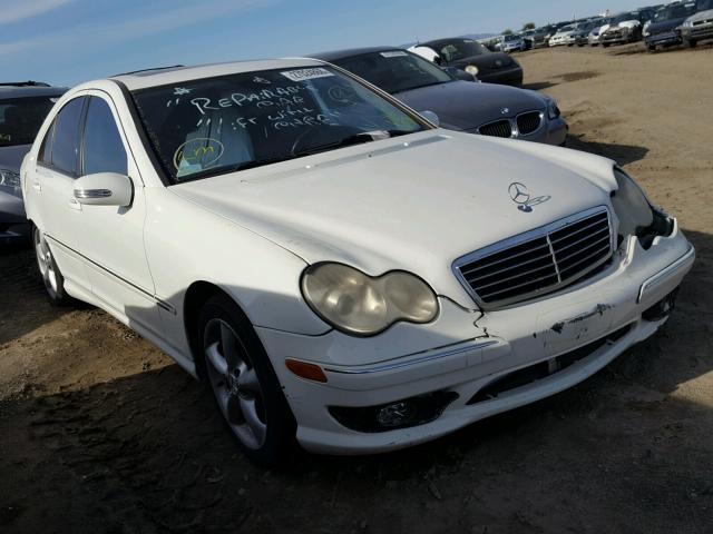 WDBRF52H66F787952 - 2006 MERCEDES-BENZ C GENERATI WHITE photo 1