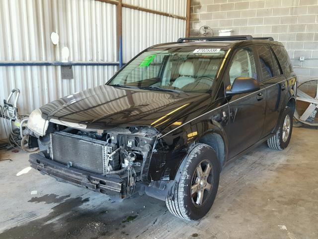 5GZCZ33D76S872352 - 2006 SATURN VUE BLACK photo 2