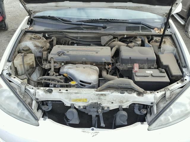 4T1BE32K04U351561 - 2004 TOYOTA CAMRY LE WHITE photo 7