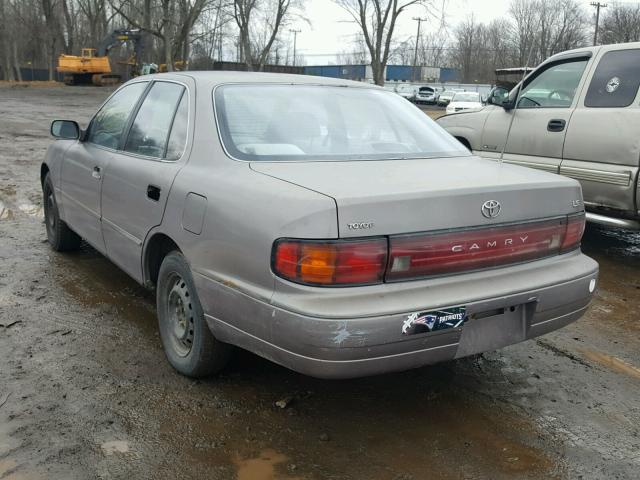 JT2SK12E4N0063362 - 1992 TOYOTA CAMRY LE TAN photo 3