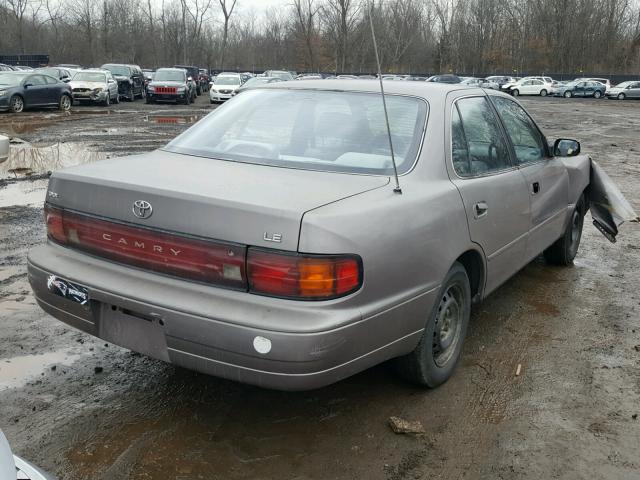 JT2SK12E4N0063362 - 1992 TOYOTA CAMRY LE TAN photo 4