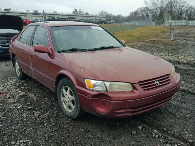 4T1BG28K8WU850767 - 1998 TOYOTA CAMRY CE RED photo 1