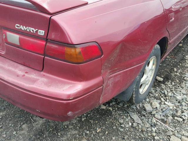 4T1BG28K8WU850767 - 1998 TOYOTA CAMRY CE RED photo 9