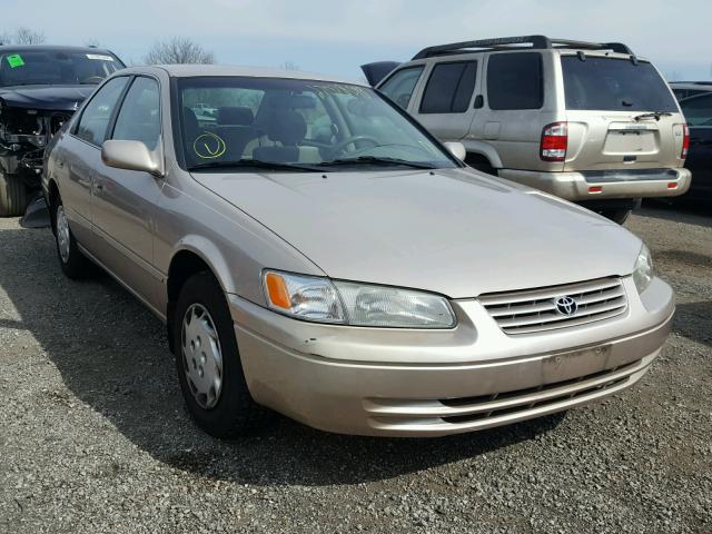 4T1BG22KXWU188702 - 1998 TOYOTA CAMRY CE BEIGE photo 1